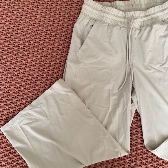 Athleta Wide Leg Crop Pants - Picture 2 of 5